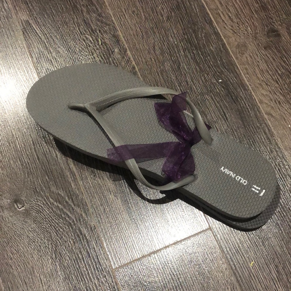 🌞2 for 25$ Old Navy Flip Flops